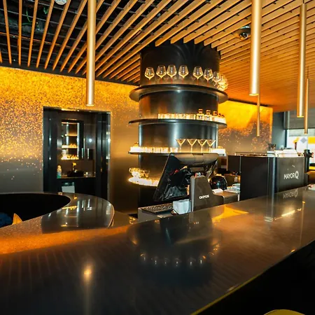 Golden Ξενοδοχείο