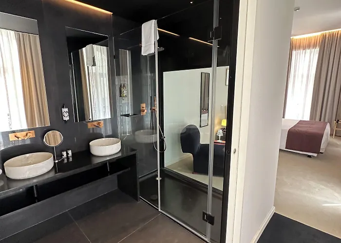 Ξενοδοχείο Golden 4*